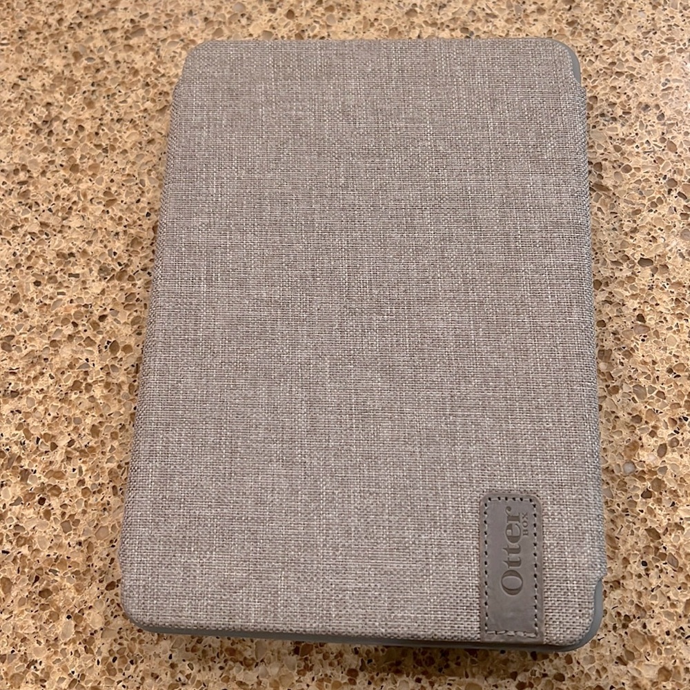 Otterbox iPad Mini case 1 & 2